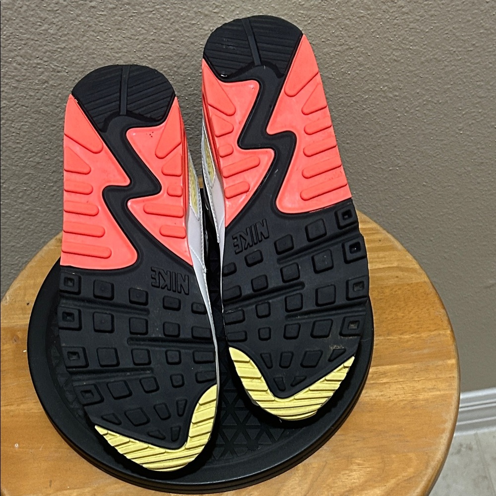 Nike Air Max 90 White Barely Green Bright Mango 🥭 - Picture 6 of 6